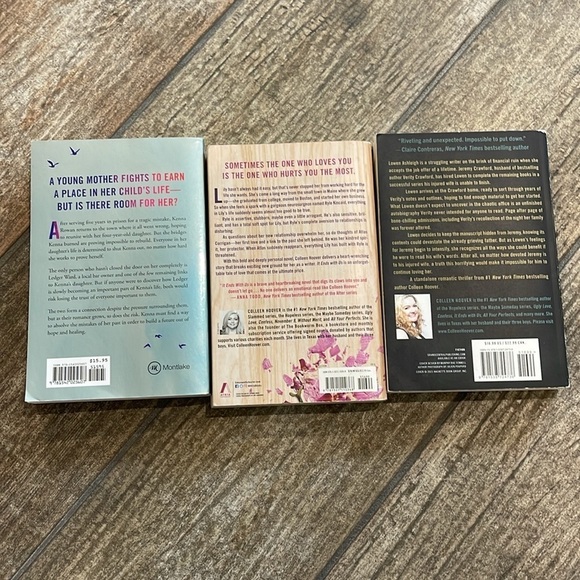 Colleen Hoover Book Lot It Ends With Us, Verity, Reminders of Him - Picture 3 of 4